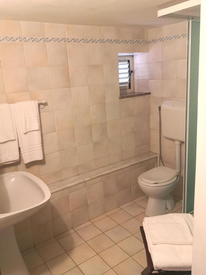 Ziella Portopalo Di Capo Passero